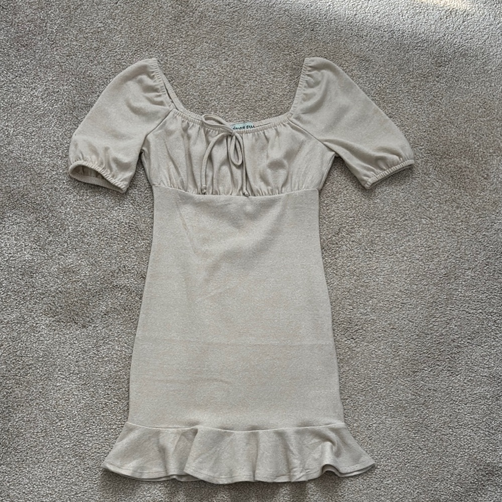 Chic Cream Puff Sleeve Dress